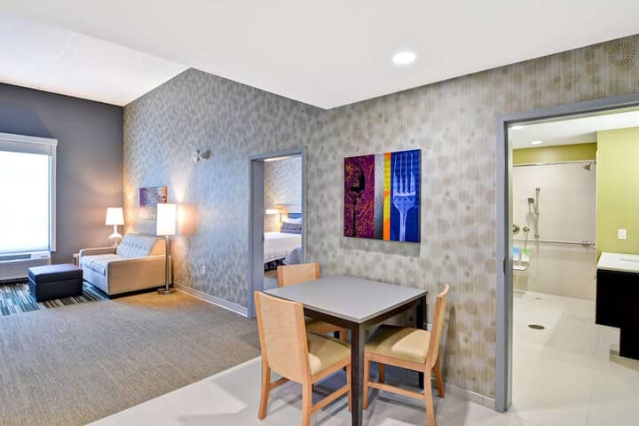 Room 20 of 39
