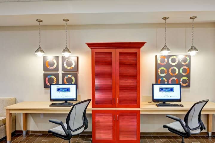 Business Center 36 of 39